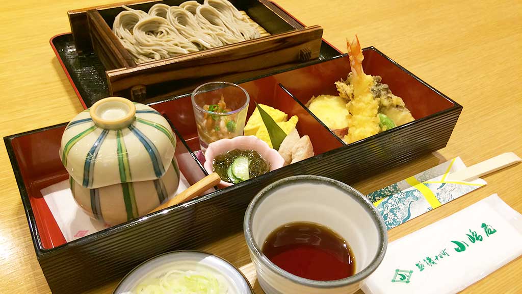 海老入り天ぷらコース（1680円）　